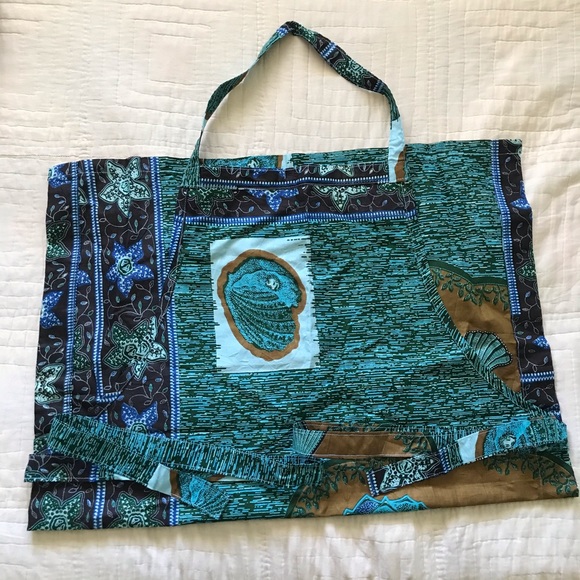 Apron - Picture 2 of 2